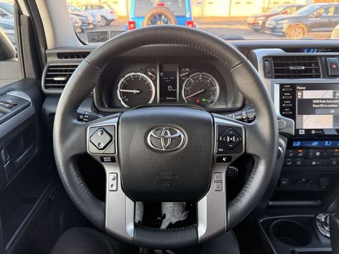 Used 2021 Toyota 4Runner Limited image 20