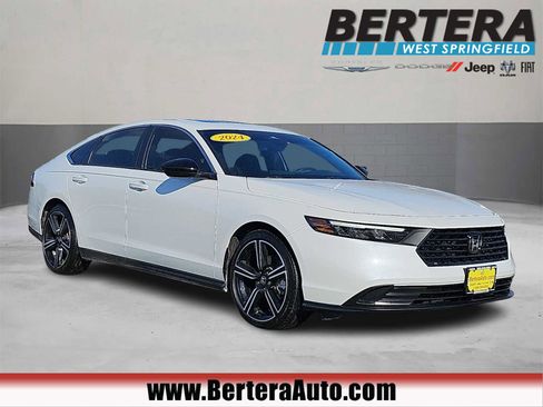 Used 2024 Honda Accord Sport image 1