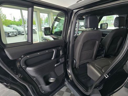 Used 2025 Land Rover Defender 110 S AWD/4WD image 37