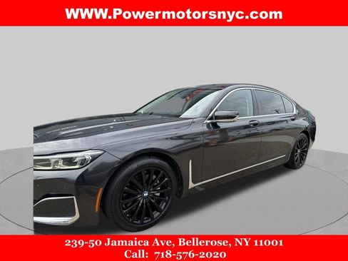 Used 2022 BMW 740i xDrive AWD/4WD image 1