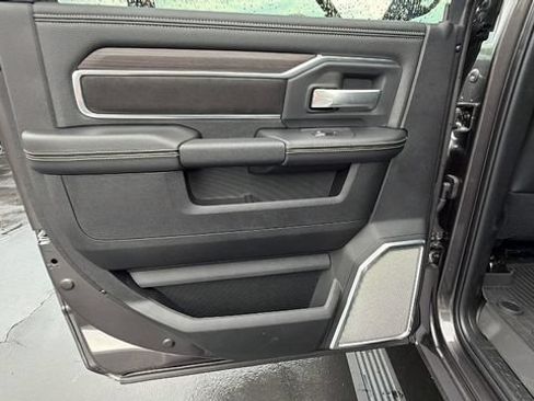 New 2026 RAM 2500 Laramie AWD/4WD image 16