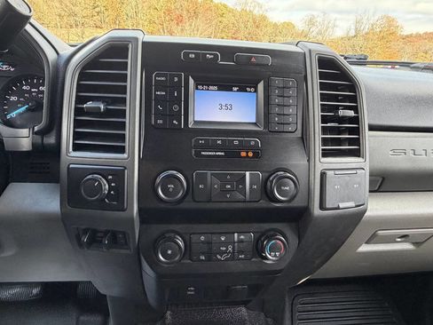 Used 2021 Ford F350 XL w/ Power Equipment Group image 41