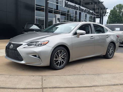 Used 2016 Lexus ES 350 w/ Luxury Package w/Wood Trim FWD image 5