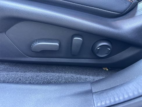 Certified 2025 Subaru Crosstrek 2.5i Limited image 13