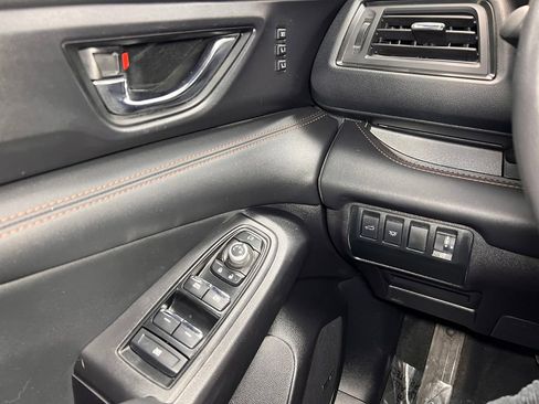 Used 2025 Subaru Ascent Bronze Edition image 14