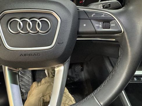 Certified 2023 Audi Q3 2.0T Premium w/ Convenience Package AWD/4WD image 25
