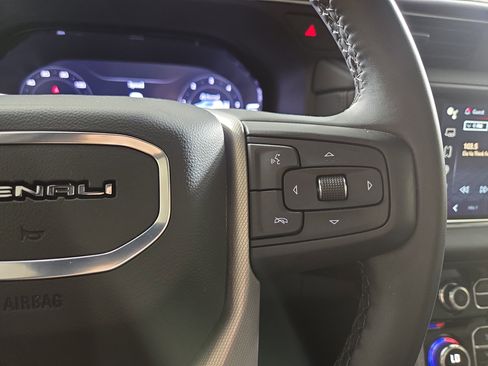 Certified 2024 GMC Yukon Denali AWD/4WD image 17