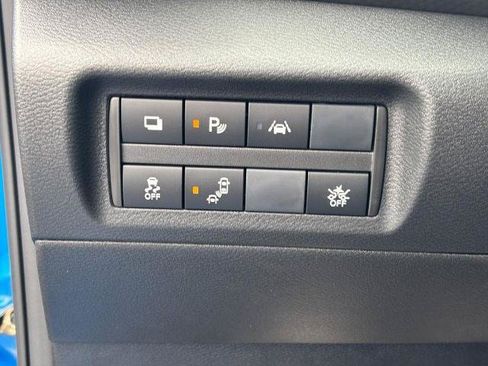 Certified 2025 Nissan Kicks Play S FWD image 10