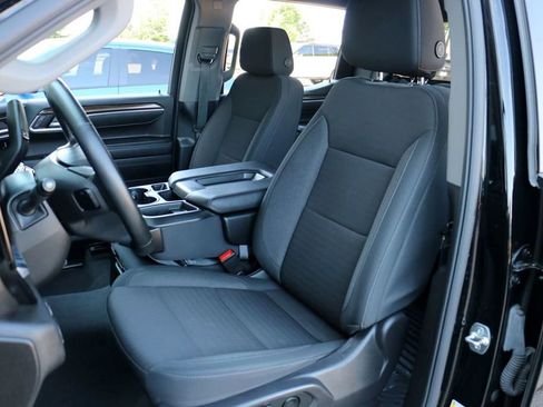 Used 2025 Chevrolet Silverado 1500 LT RWD image 18