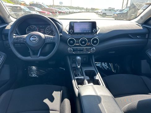 Used 2025 Nissan Sentra S image 23