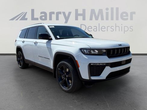 New 2026 Jeep Grand Cherokee L Limited AWD/4WD image 8