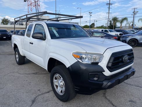 Used 2020 Toyota Tacoma SR RWD image 7