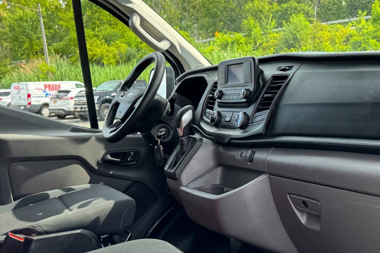 Used 2025 Ford Transit 250 Low Roof w/ Exterior Upgrade Package RWD image 11
