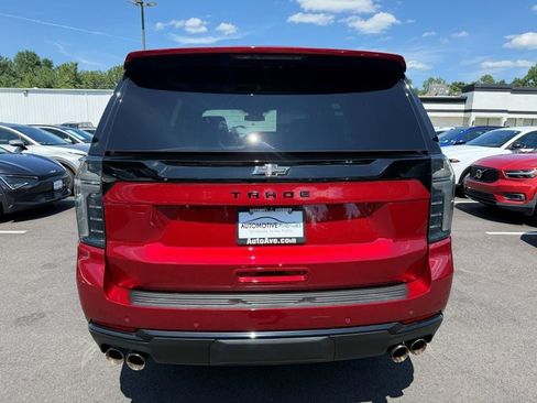 Used 2025 Chevrolet Tahoe Z71 w/ Z71 Off-Road Package AWD/4WD image 5