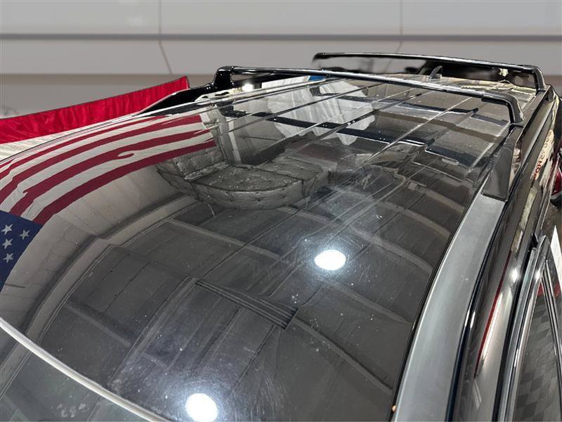 Used 2022 Nissan Pathfinder SL w/ Lighting Package (N92) AWD/4WD image 12
