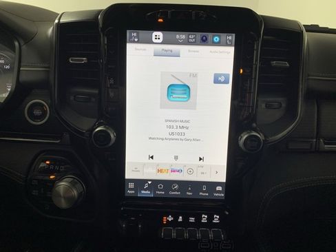 Used 2024 RAM 1500 Limited image 7