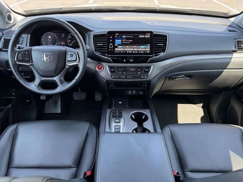 Used 2025 Honda Ridgeline RTL image 2