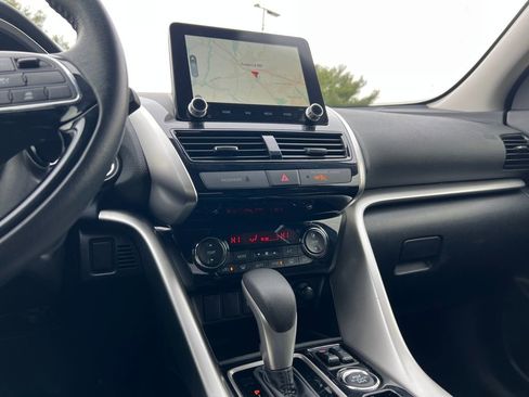 Used 2024 Mitsubishi Eclipse Cross SE image 25