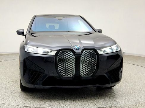 Used 2025 BMW iX xDrive50 AWD/4WD image 2