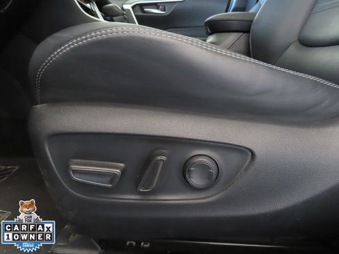 Used 2022 Toyota RAV4 XLE Premium image 13