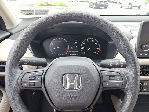 Used 2024 Honda HR-V LX image 18