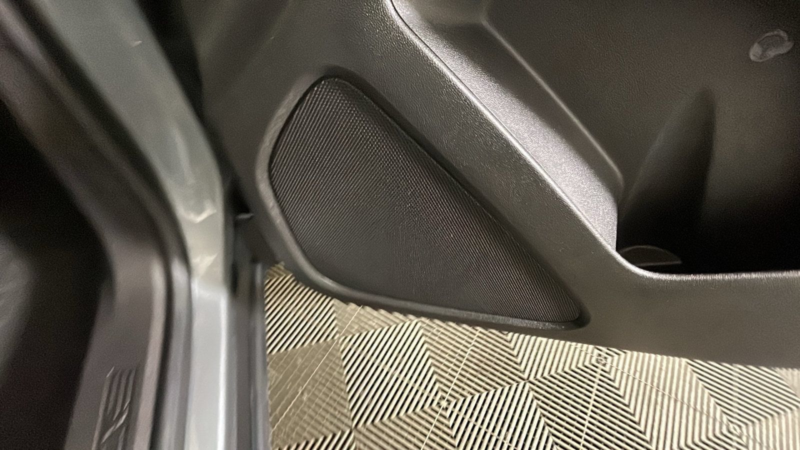 Used 2024 Chevrolet Equinox LT w/ LPO, Floor Liner Package AWD/4WD image 36