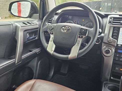 Used 2022 Toyota 4Runner Limited image 9