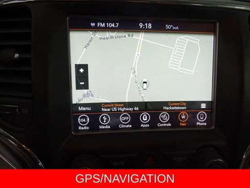 Used 2018 Jeep Grand Cherokee Limited AWD/4WD image 17