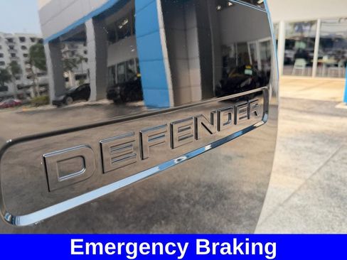 Used 2023 Land Rover Defender 130 SE AWD/4WD image 9