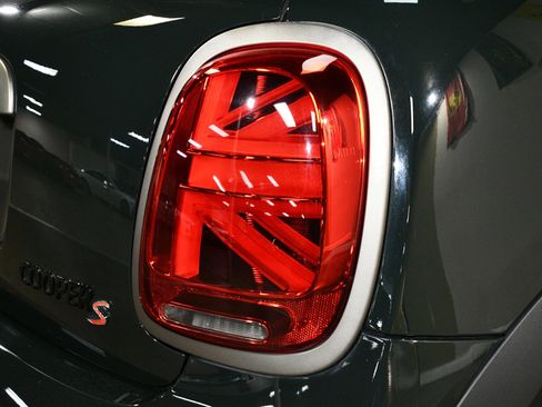Used 2023 MINI Cooper S w/ MINI Resolute Edition image 59
