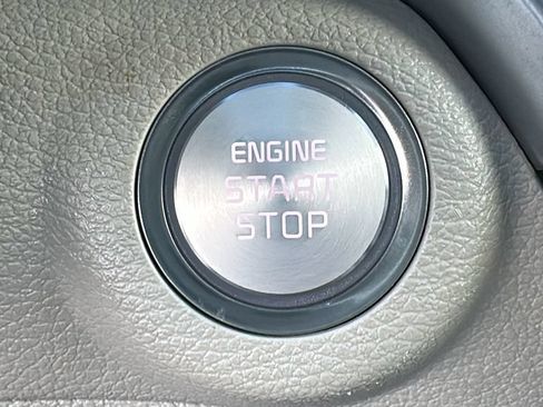 Used 2025 Kia Telluride S FWD image 24