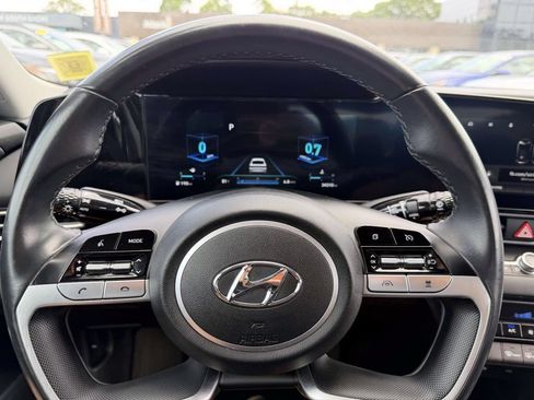 Used 2023 Hyundai Elantra SEL w/ Convenience Package FWD image 26