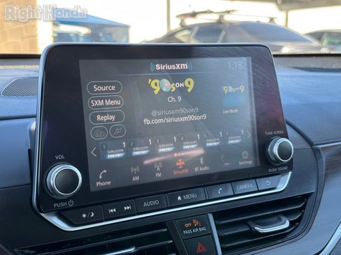 Used 2024 Nissan Altima 2.5 SV image 27