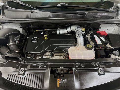 Used 2022 Buick Encore Preferred w/ Safety Package image 32