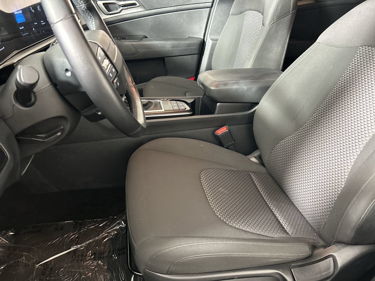 Used 2026 Kia Sportage LX FWD image 21