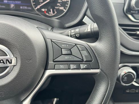 Used 2022 Nissan Altima 2.5 SV image 28