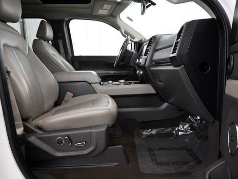 Used 2021 Ford Expedition Max Limited image 28