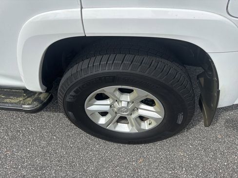 Used 2020 Toyota 4Runner SR5 image 2