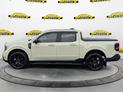 Used 2025 Ford Maverick Lariat w/ Black Appearance Package image 2
