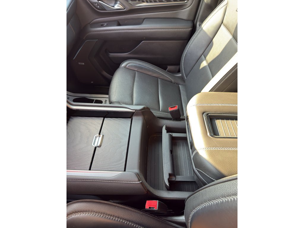 Used 2023 GMC Yukon Denali AWD/4WD image 24
