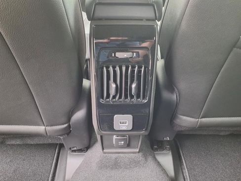 New 2025 Jeep Compass Latitude w/ Altitude Special Edition image 16