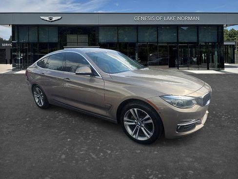 Used 2018 BMW 330i Gran Turismo xDrive AWD/4WD image 3
