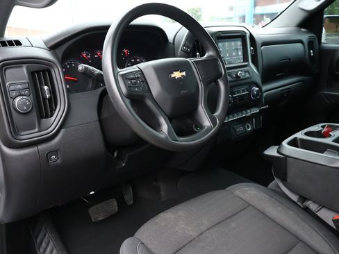 Used 2024 Chevrolet Silverado 1500 Custom RWD image 3