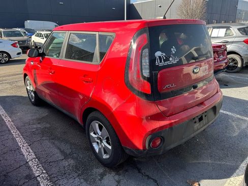 Used 2019 Kia Soul image 3