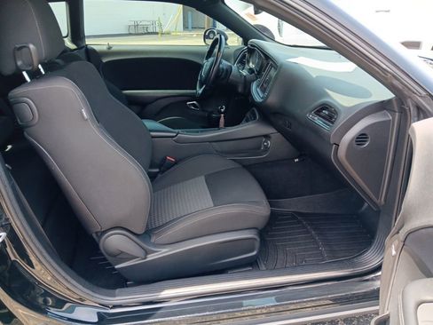 Used 2019 Dodge Challenger R/T Scat Pack RWD image 31