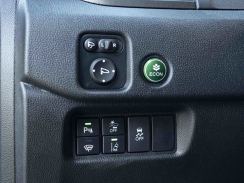 Used 2025 Honda Passport TrailSport image 40