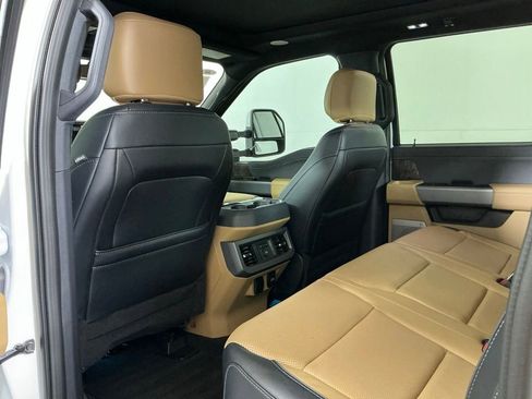 Used 2024 Ford F250 Lariat w/ Lariat Ultimate Package AWD/4WD image 25