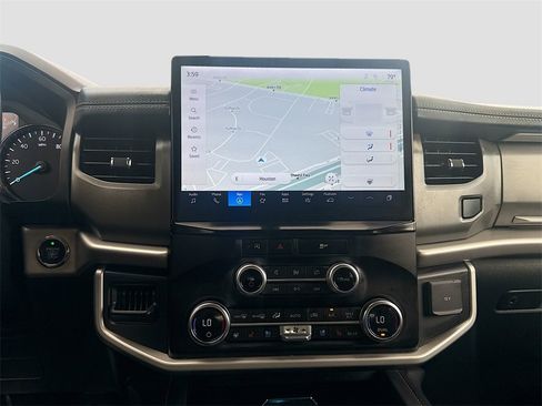 Used 2023 Ford Expedition Max XLT image 16