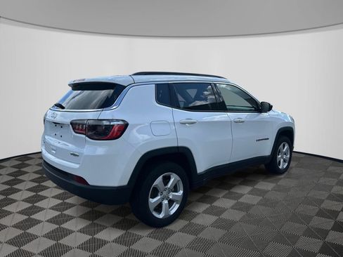 Used 2022 Jeep Compass Latitude w/ Convenience Group AWD/4WD image 5