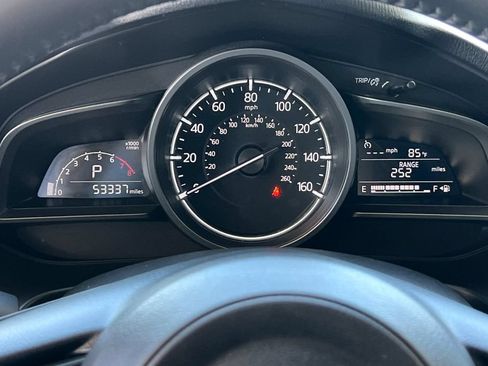 Used 2018 MAZDA MAZDA3 Touring FWD image 25